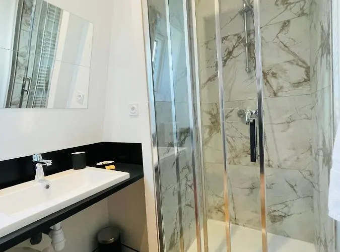 Le Henri Cocoon In The Heart Of Les Halles *